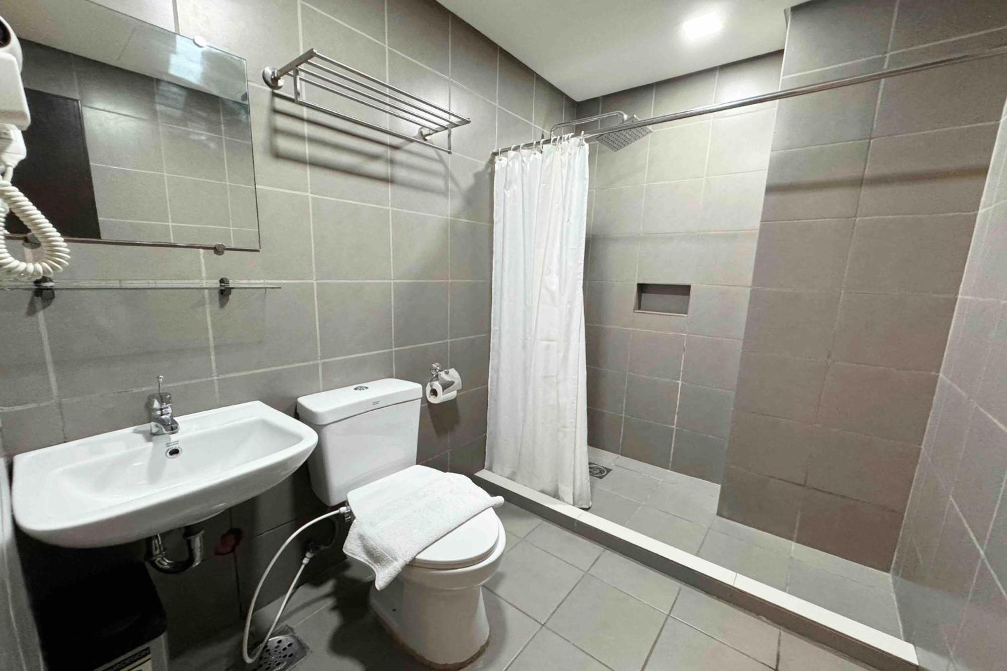 Belltower Csheli Suites Bantay - Vigan Exterior photo