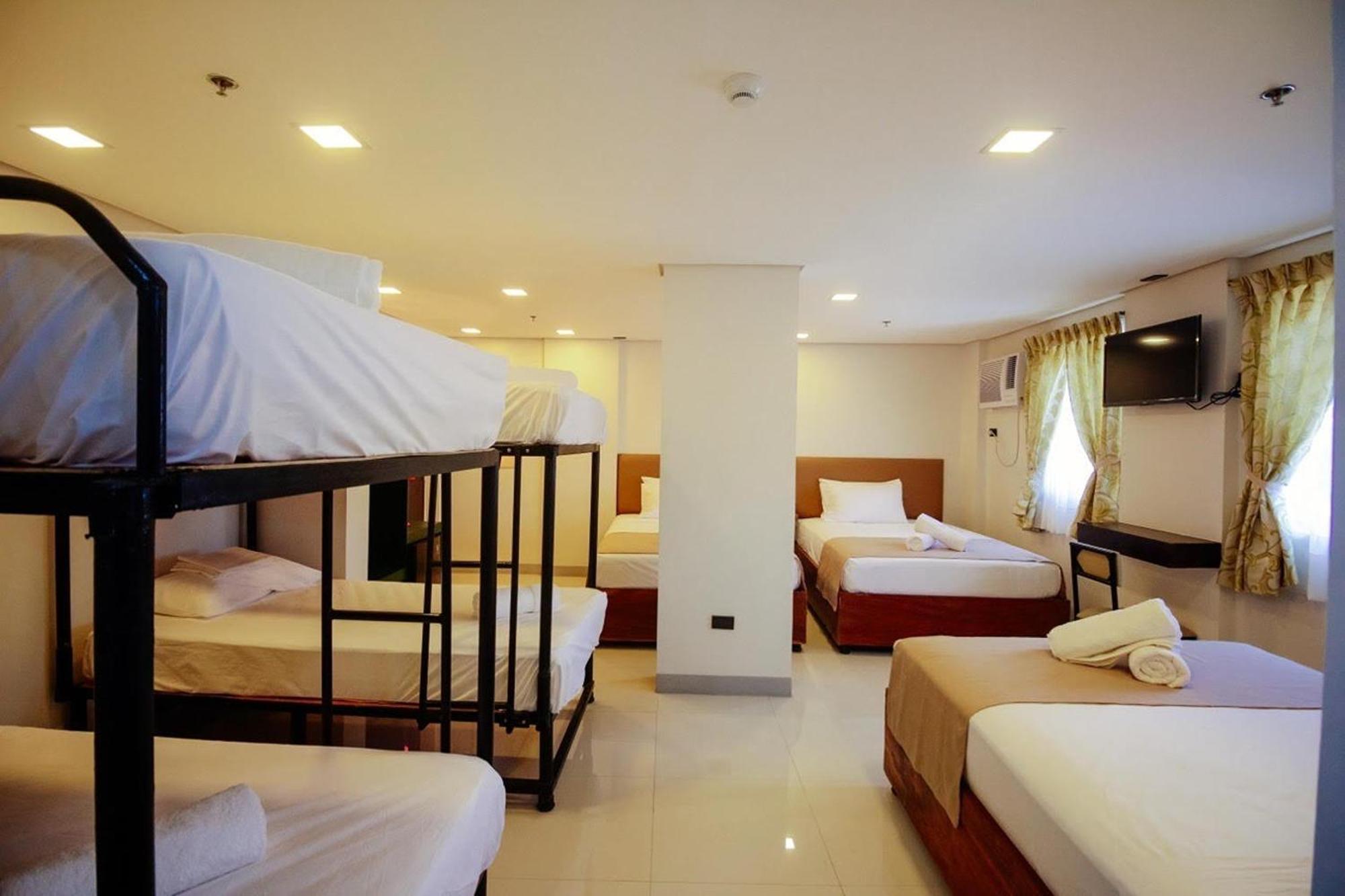 Belltower Csheli Suites Bantay - Vigan Exterior photo