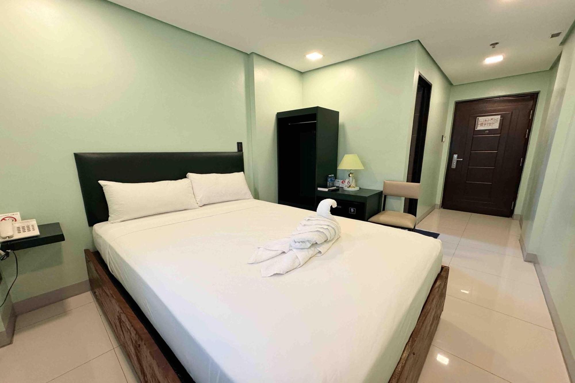 Belltower Csheli Suites Bantay - Vigan Exterior photo